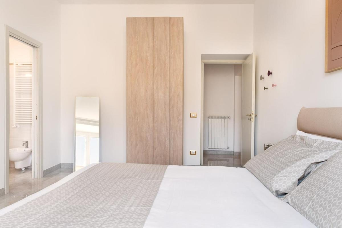 Idyllia - Spacious Bright Flat Apartment